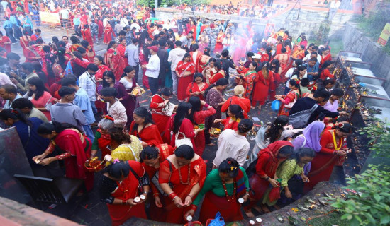 गाईपालनबाटै मासिक तीन लाख