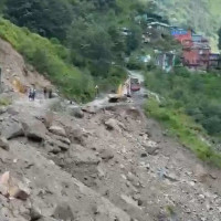 उत्तरी गोरखामा गाडी नचल्दा खाद्यान्न ढुवानीमा समस्या