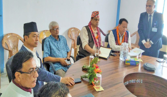 द्रुत गतिमा काम गर्न मुख्यमन्त्रीको निर्देशन
