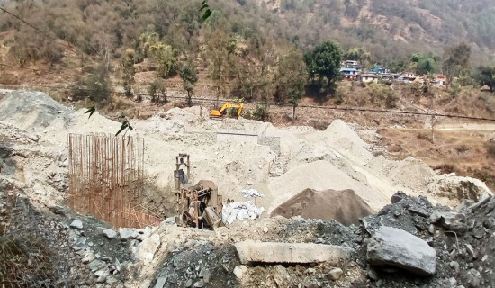 लमजुङमा १४ वटा मोटरेबल पुल बन्ने