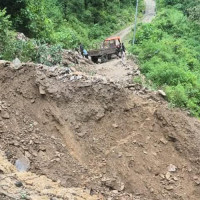 शिक्षक धर्नामा, सञ्चालक सडकमा