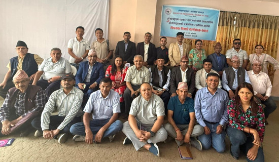 पत्रकारिता जति अभ्यास गर्‍यो त्यति राम्रो