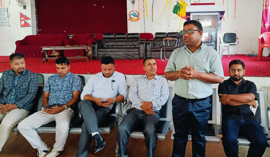 दाउन्ने सडक दुई दिनदेखि अवरुद्ध