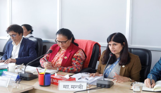 कर्मचारीको अवकाश उमेरबारे विवाद कायमै