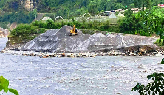 कालीगण्डकी नदीबाट अवैध उत्खनन गरिएको बालुवा जफत