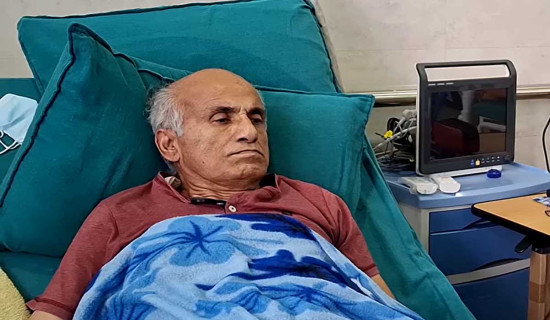 डा. केसीले तोड्नुभयो अनशन