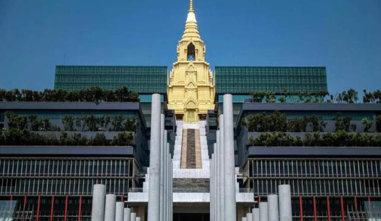 थाइल्यान्डमा संसद् विघटन गरिँदै