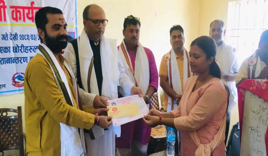 छोरीको शिक्षा र  सम्मानमै समाजको उज्जवल भविष्य : अध्यक्ष झा