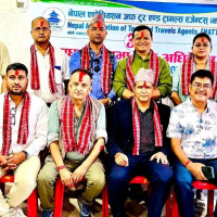 माटोको घारमा मौरीपालन