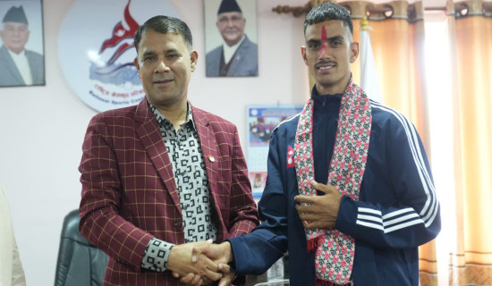 विश्व एथलेटिक्स च्याम्पियनसिप खेल्दै मुकेश