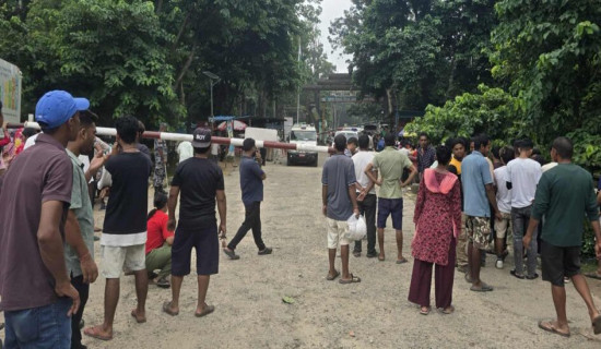 कैलालीको गाैरीफन्टा नाकाबाट नेपालीलाई भारत प्रवेशमा रोक