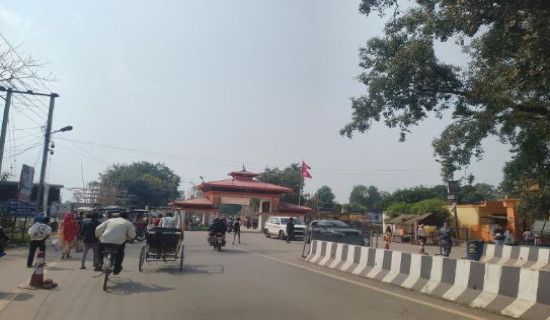 तनहुँ जनजीवन सामान्यतर्फ : युवाद्वारा सरसफाइ, सुरक्षामा कडाइ