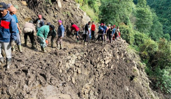 बेनीमा बजार बढ्यो तर व्यापार खस्कियो