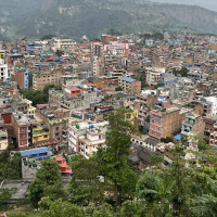 मापदण्ड विपरीत पेट्रोलियम पदार्थ बेच्ने पसलमा तालाबन्दी