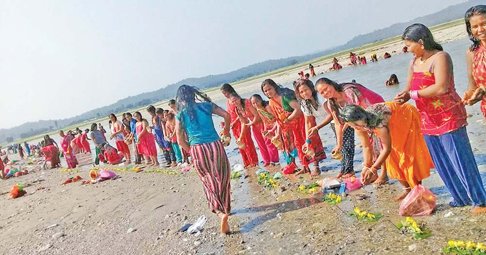 तराईवासी महिला जितिया मनाउँदै