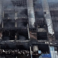 बाँसको पुल तर्न बिस रुपियाँ