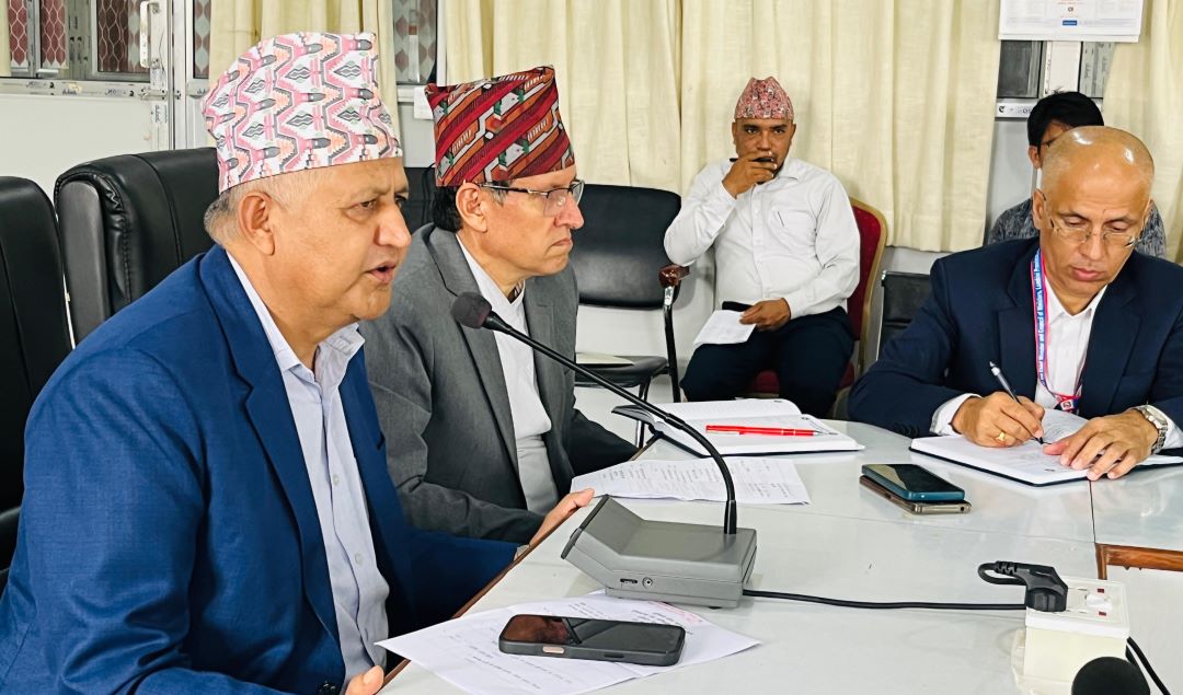 जनमुखी सेवा प्रवाहमा ध्यान दिनुस् : मुख्यमन्त्री आचार्य
