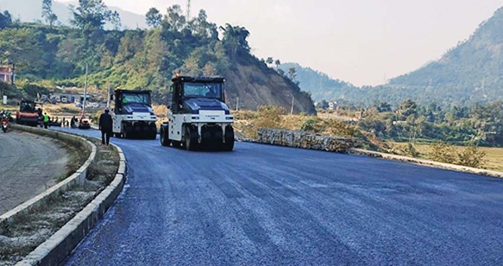 सडक पूर्वाधारमा फड्को