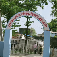 थाकल बेचेरै पालिएका छन् परिवार