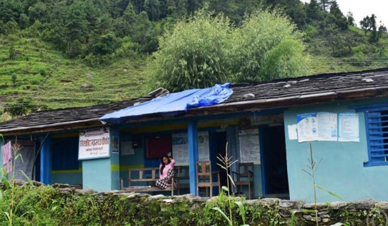 स्वास्थ्य चौकीको भवन जीर्ण हुँदा सेवा प्रभावित