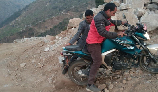 पौडी खेल्ने क्रममा डुबेर दुई बालबालिका बेपत्ता