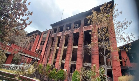स्वास्थ्य मन्त्रालय भवन प्रयोग गर्नै नमिल्ने