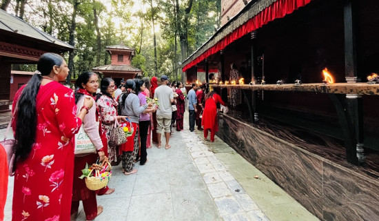 नवरात्रमा कालिका भगवती मन्दिरमा विशेष पूजा