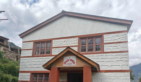 भारतबाट फर्किने नेपाली बिचबाटोमै असुरक्षित