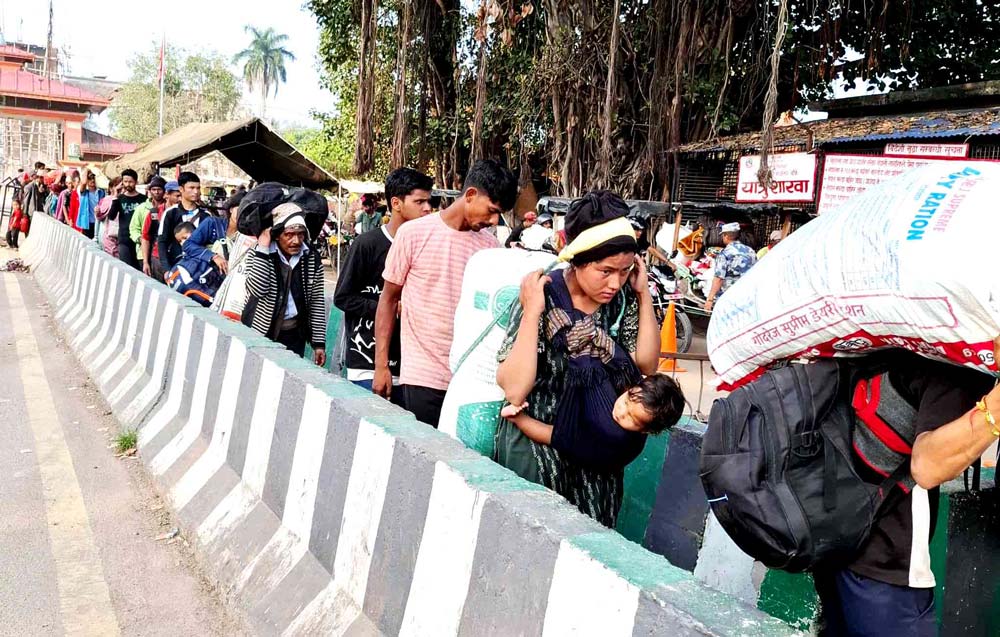 दसैँ मनाउन स्वदेश फर्किनेको भिडभाड