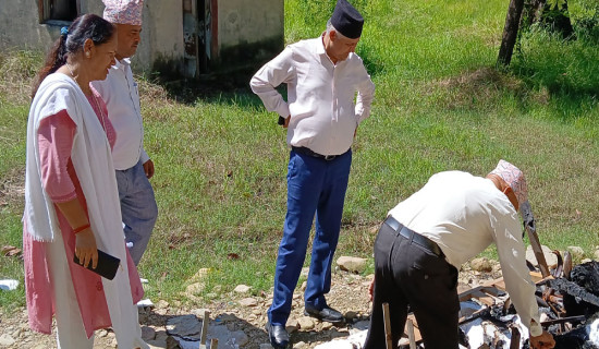 मुख्यमन्त्री आचार्यद्वारा क्षति पुगेका संरचनाको अनुगमन