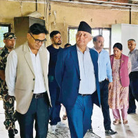 लोप हुन थाले दरै समुदायको घुमाउने घर
