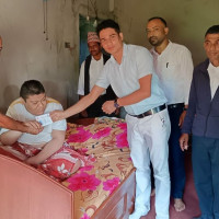 सवारी दुर्घटनामा दुई जना घाइते
