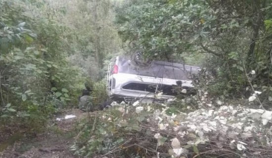 बैतडीमा भ्यान दुर्घटना हुँदा छ जना घाइते