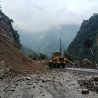 अनधिकृत संरचना धमाधम भत्काइँदै