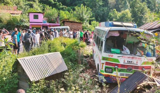 जिल्ला अस्पताल लमजुङमा विरामीको चाप बढ्दो