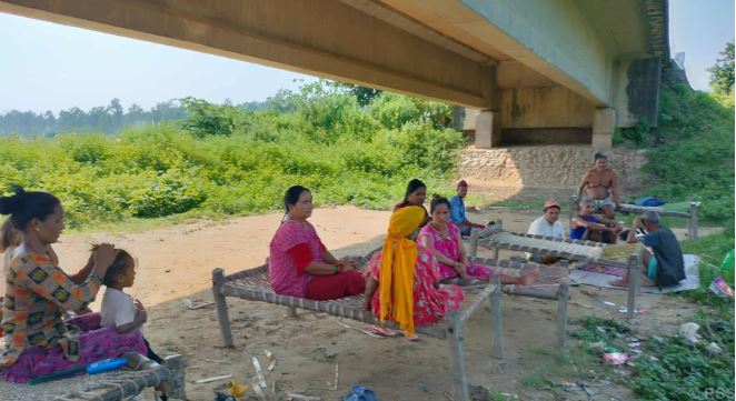 दसैँले छोएन वनहराका भूमिहीनलाई