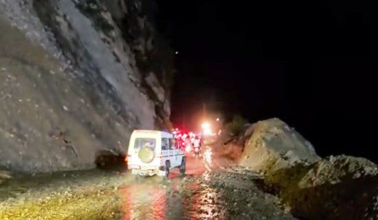 तुइन खोलाको पहिरो पन्छाइयो : मुग्लिन सडकखण्ड सञ्चालन