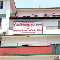 जेनजी आन्दोलनका सहिदको घरमा प्रधानमन्त्री सुशीला कार्की (फोटो फिचर)