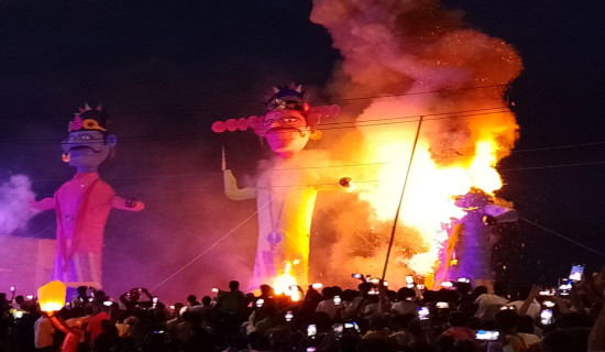 जेनजी आन्दोलनका सहिदको घरमा प्रधानमन्त्री सुशीला कार्की (फोटो फिचर)