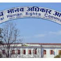 वर्षातमा लोकमार्गका यात्रुलाई सास्तीनै सास्ती