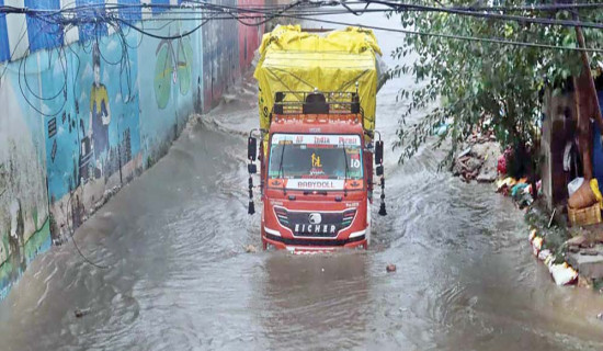 खोला पुनः आफ्नै धारमा