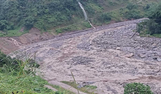 पाँचथरमा पहिरोमा पुरिएर दुई जनाको मृत्यु, तीन घाइते