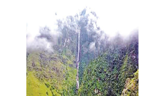 पर्यटकीय स्थल पचालझरना