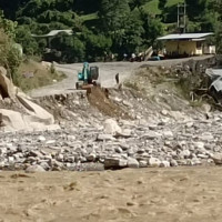 वर्षा रोकिएसँगै काठमाडौँ उपत्यकाको जनजीवन सामान्य बन्दै
