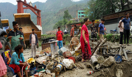 मनसुनजन्य विपद् : ४६ जनाको मुत्यु, जनजीवन सामान्य बन्दै