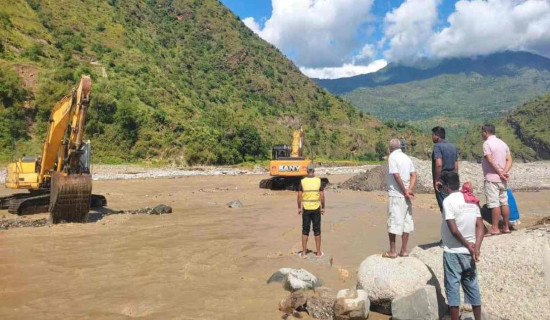 नेपालथोकबाट हुँदैछ अस्थायी डाइभर्सन सडक निर्माण