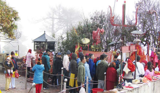 दसैँ अवधिमा १६ हजारले गरे पाथीभरा दर्शन