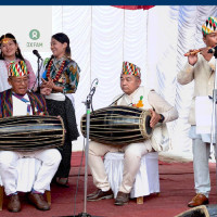 मुगाल र माझी भाषा
