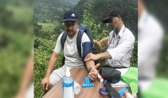 इलामको माईखोलामा हेल्थ डेक्स स्थापना