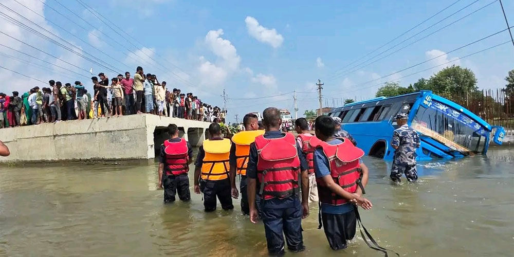 सवगढा लचकामा यात्रुबाहक बस दुर्घटना